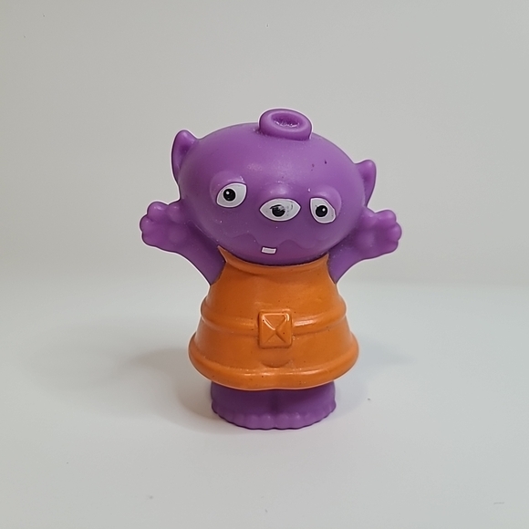 Fisher-Price Other - Fisher Price Little People Purple Martian Space Alien